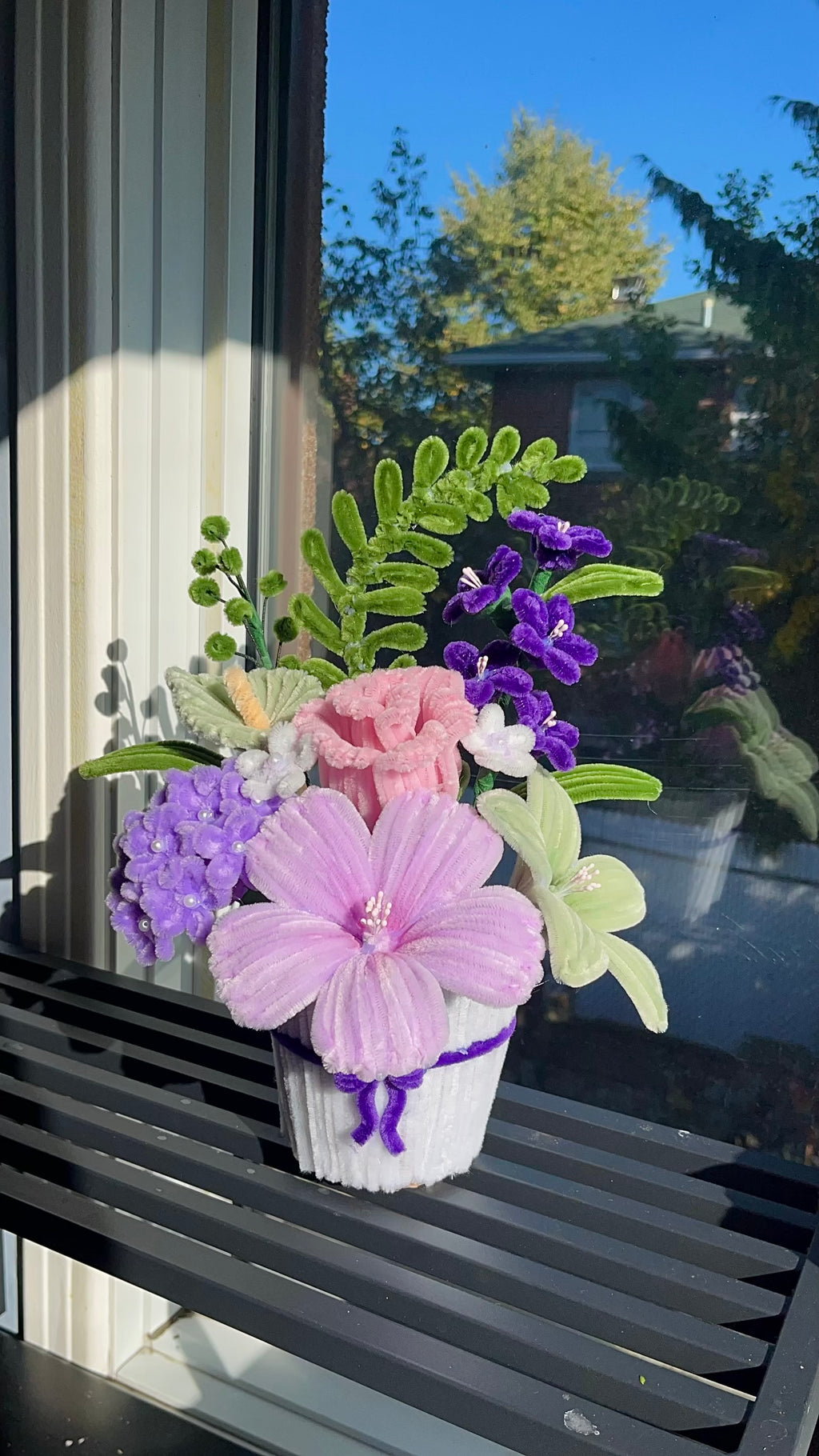 Medium Assorted Pot Bouquet