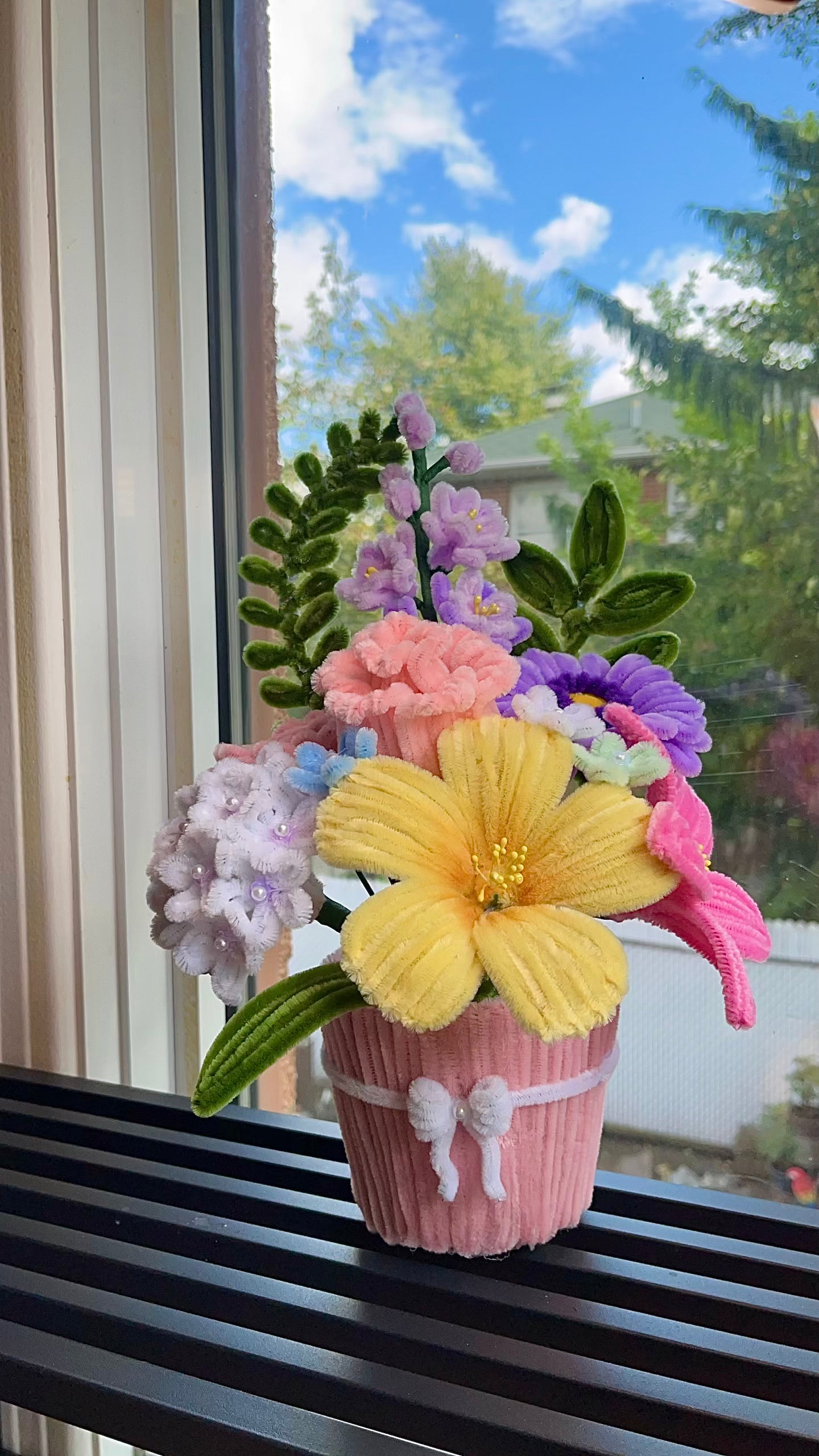 Medium Assorted Pot Bouquet